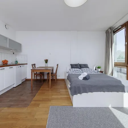 Luxury Piekna * Varsó